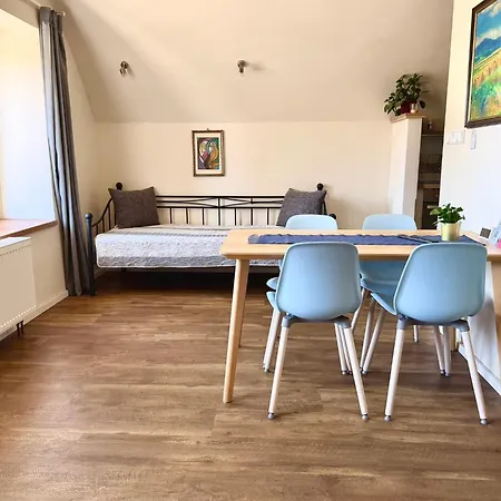 U Komína Apartman *