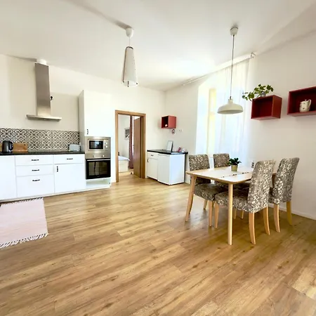 Apartament U Komina *