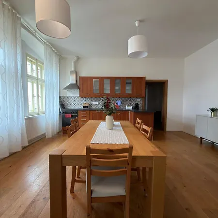 U Komína Terezín
