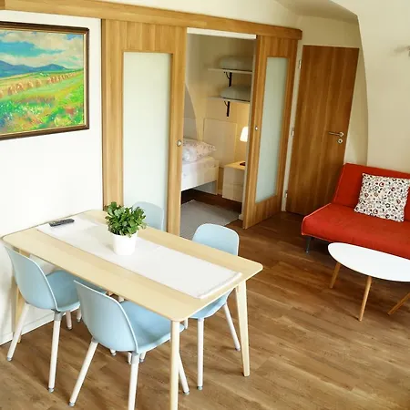 Apartment U Komina